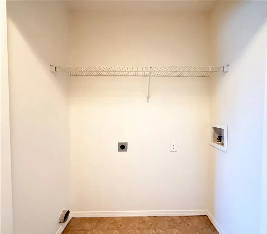 Bentonville, Arkansas 72713, United States, 3 Bedrooms Bedrooms, ,2 BathroomsBathrooms,Residential,Active,219426