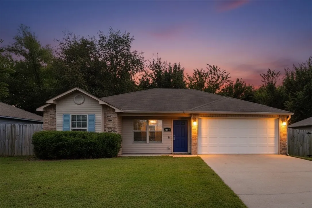 Bentonville, Arkansas 72713, United States, 3 Bedrooms Bedrooms, ,2 BathroomsBathrooms,Residential,Active,219426