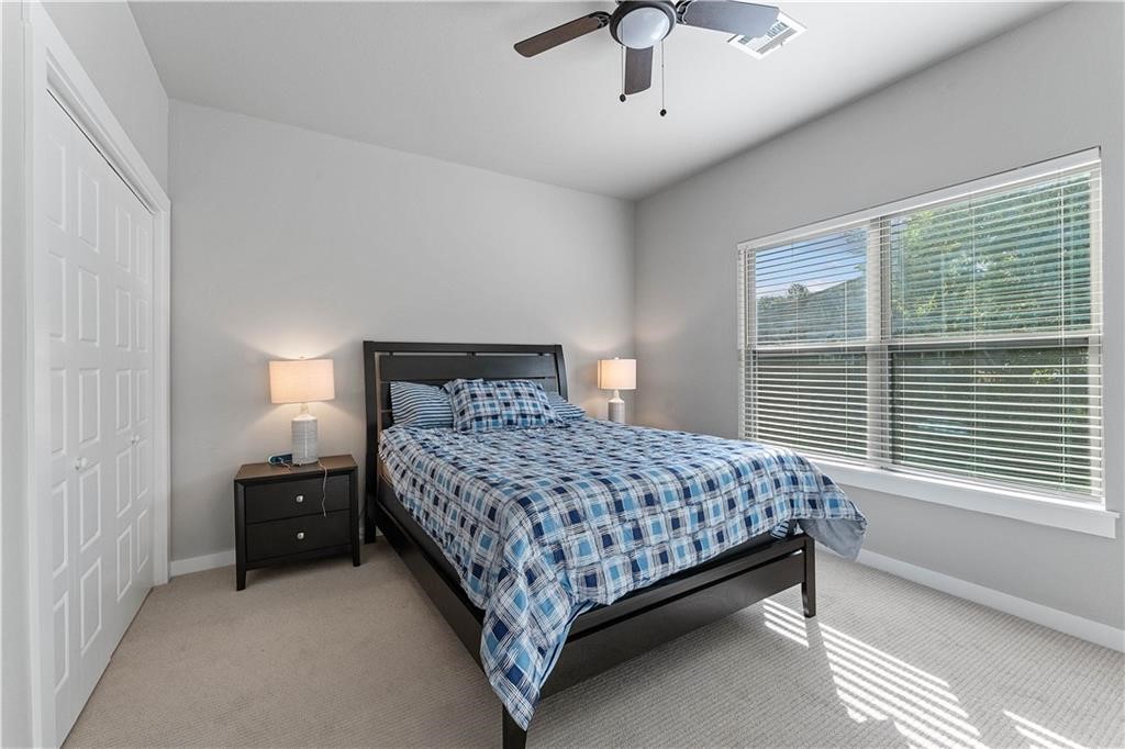 Townhomes On Gregg Hpr - Residential