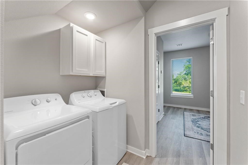 Townhomes On Gregg Hpr - Residential