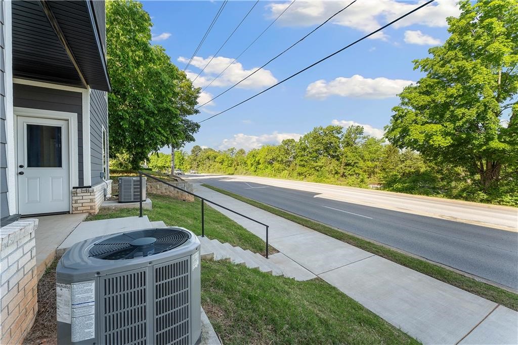 Townhomes On Gregg Hpr - Residential