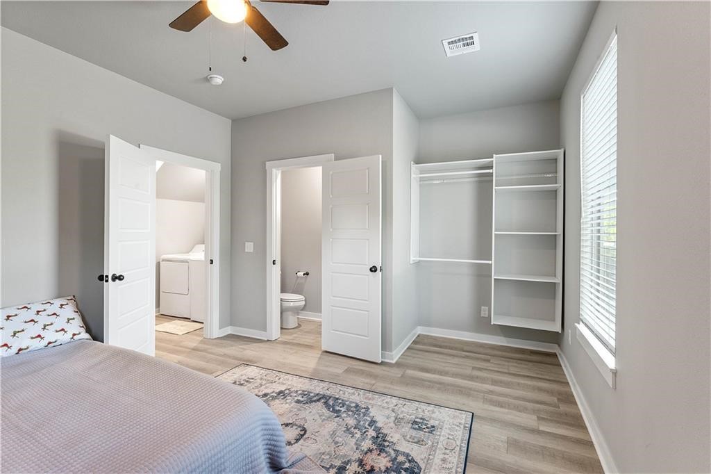 Townhomes On Gregg Hpr - Residential