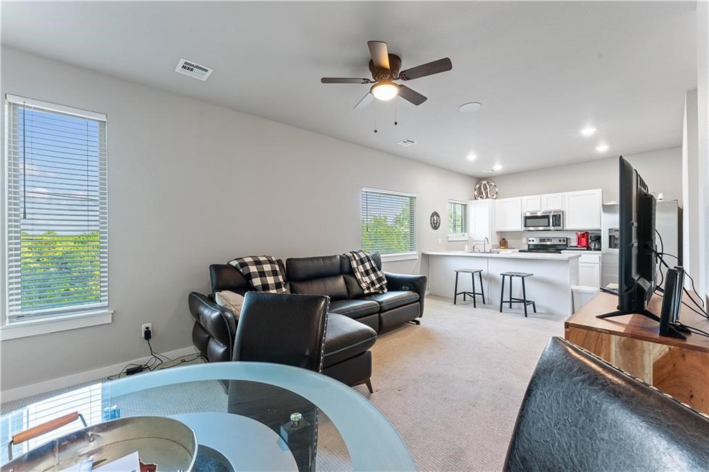 Townhomes On Gregg Hpr - Residential