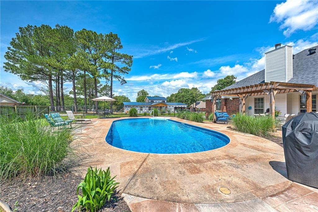 Crazy Eight Sub - Residential