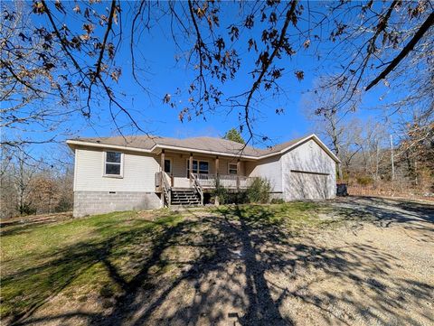 Photo of 14520 Esculapia Hollow Road, Rogers, AR 72758 (MLS # 1332520)