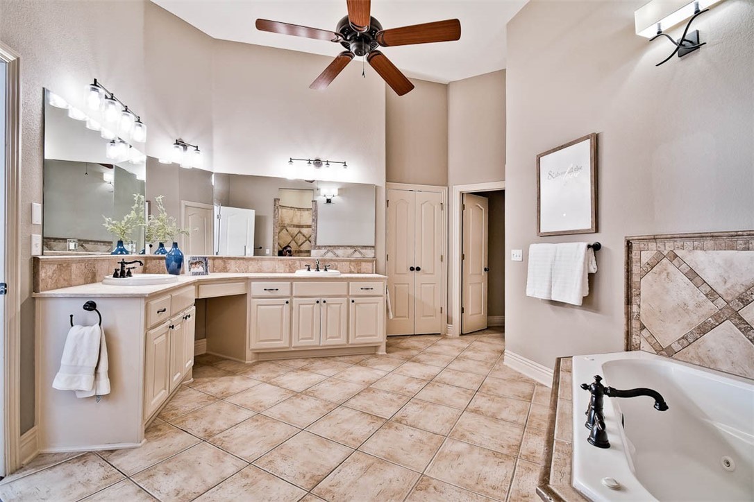 Shadow Valley Ph Iii Rogers - Residential