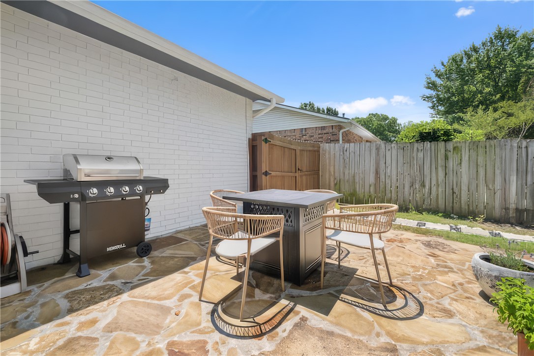 Debbies Sub Bentonville - Residential