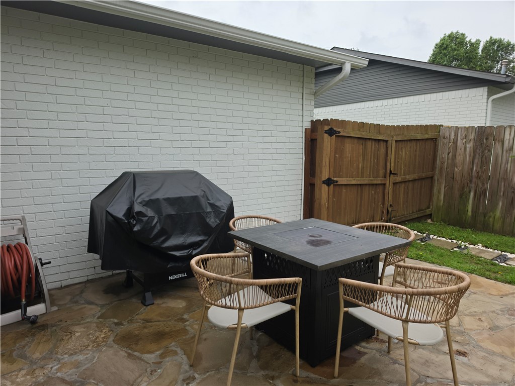 Debbies Sub Bentonville - Residential