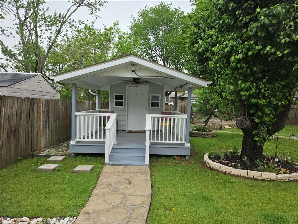 Debbies Sub Bentonville - Residential