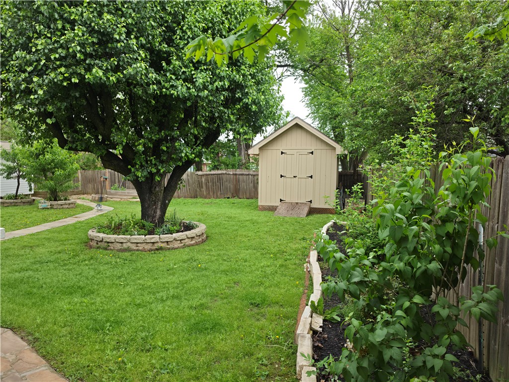 Debbies Sub Bentonville - Residential