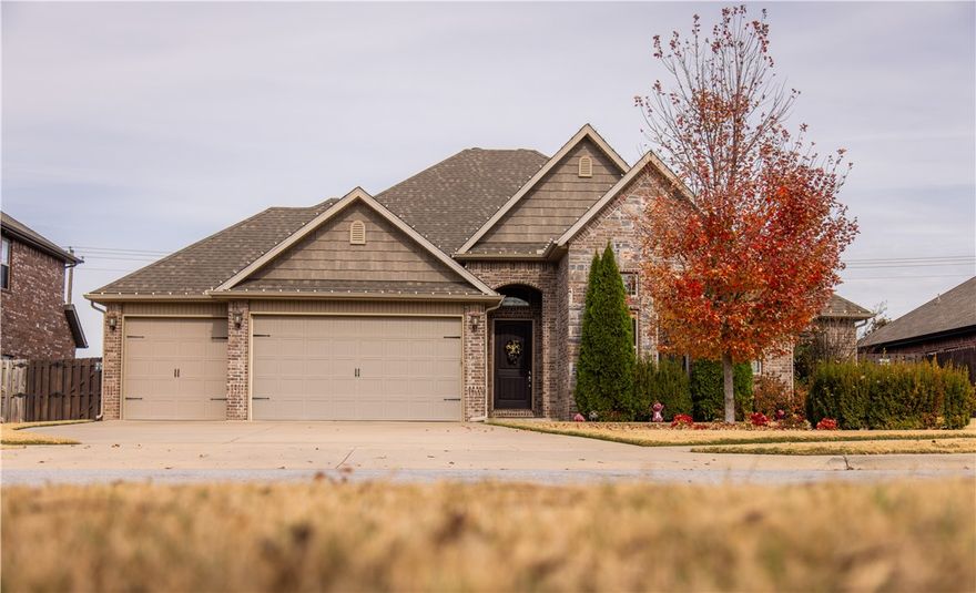 IT'S HERE! The home you have been dreaming of! The best place to celebrate all your family holidays!
Celebrate the season in this inviting 4 bed, 2.5 bath home in the highly desirable, family-friendly Ivey's
neighborhood of West Rogers. Backing to Mt. Hebron Park, you’ll enjoy access to pickleball and tennis
courts, playgrounds, a splash pad, soccer fields, baseball fields, a spacious dog park, and beautiful walking trails. Inside, real hardwood floors add warmth and charm, the open living room to kitchen area is perfect for entertaining, while the oversized patio complete with an outdoor fireplace and an 8-ft privacy fence offers the perfect spot for cozy gatherings. You have to see this home! Just minutes from I-49, this location CAN'T BE BEAT!