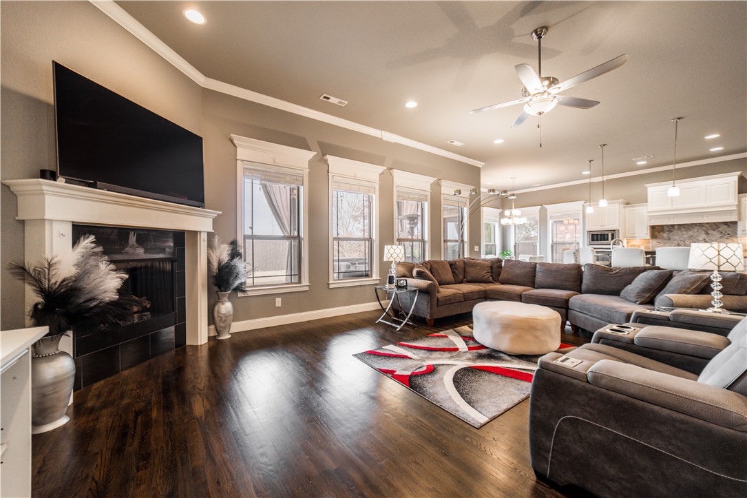 Iveys Ph Ii, The Rogers - Residential