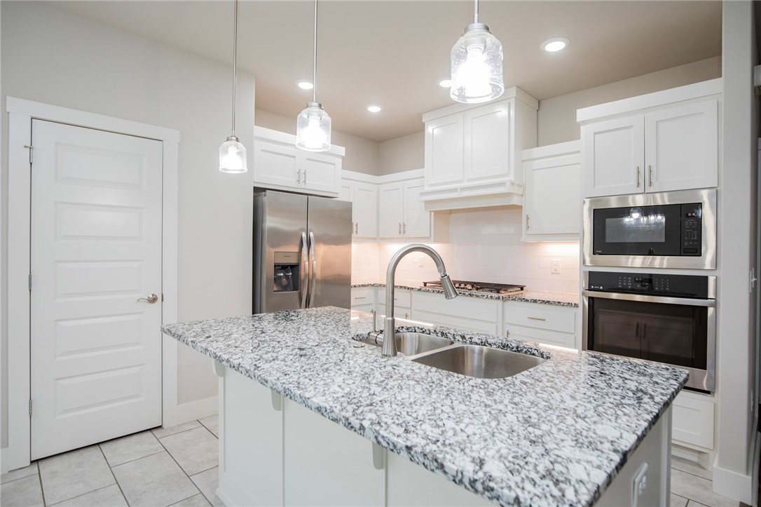 Rustic Ridge Sub Gentry - Residential