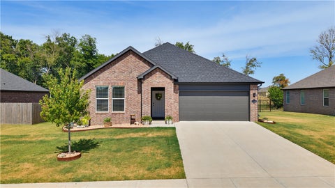 Photo of 510 W Branta Street, Farmington, AR 72730 (MLS # 1360777)