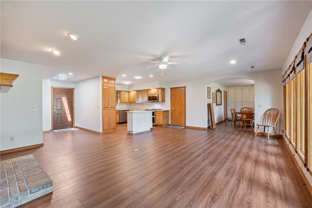 Unit 8 Holiday Island - Residential