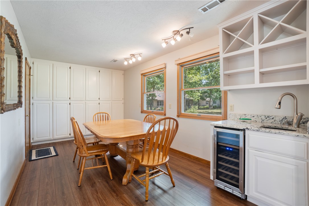 Unit 8 Holiday Island - Residential