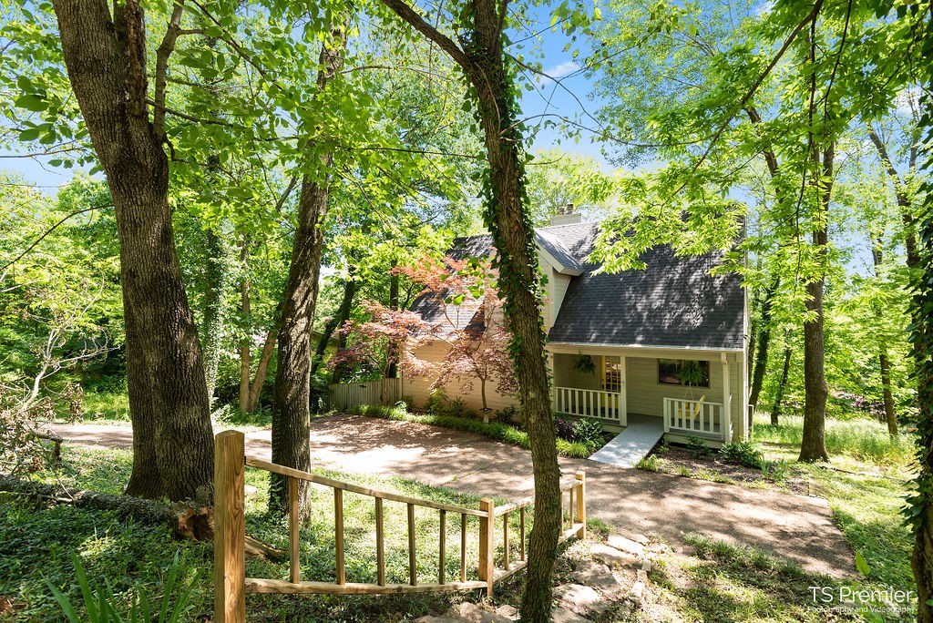 Aces Acres Sub - Residential Lease