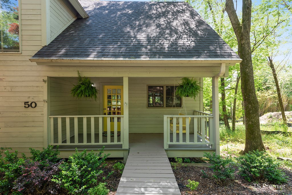 Aces Acres Sub - Residential Lease