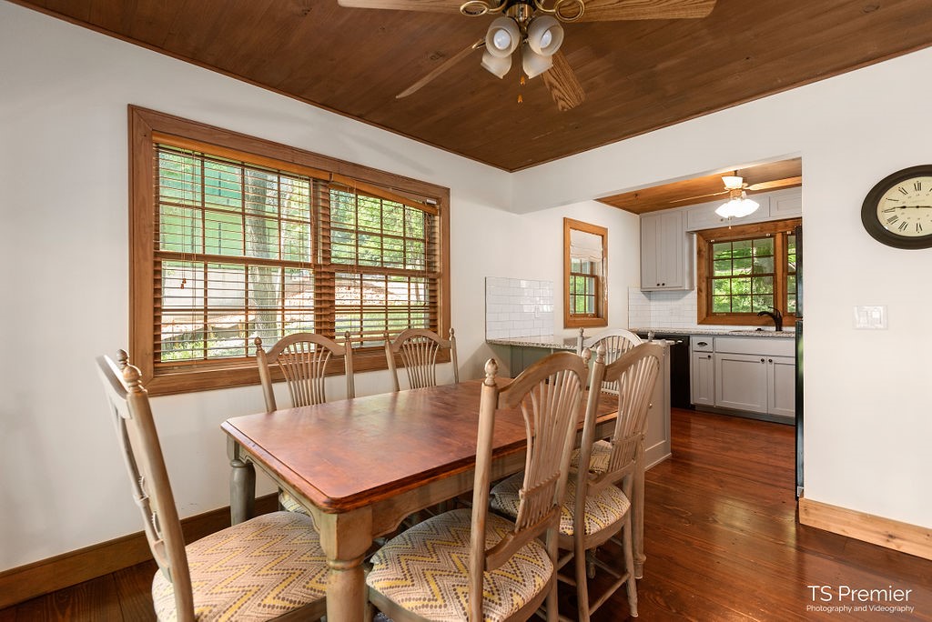 Aces Acres Sub - Residential Lease