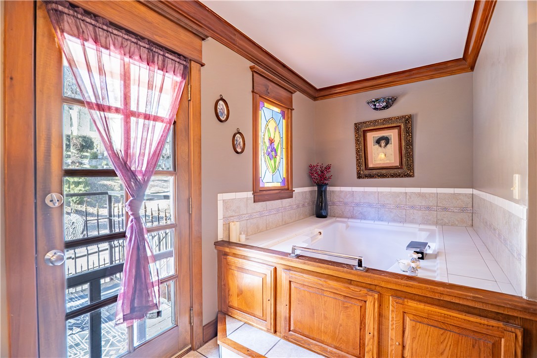 Magnetic Bays - Residential