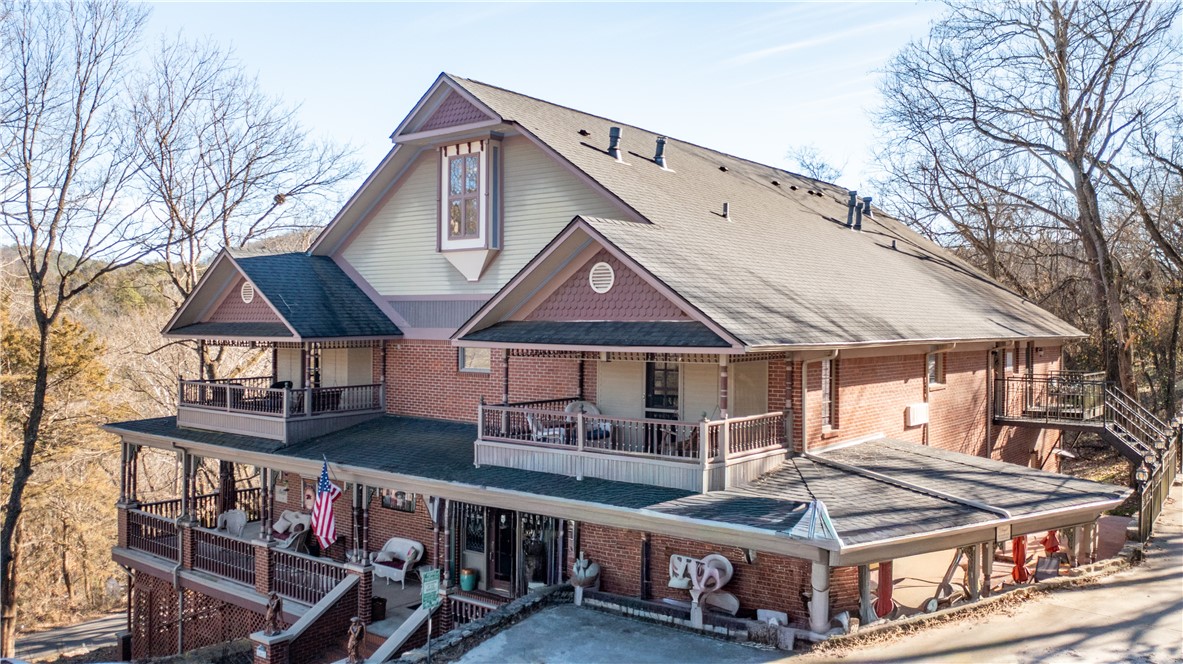 Magnetic Bays - Residential