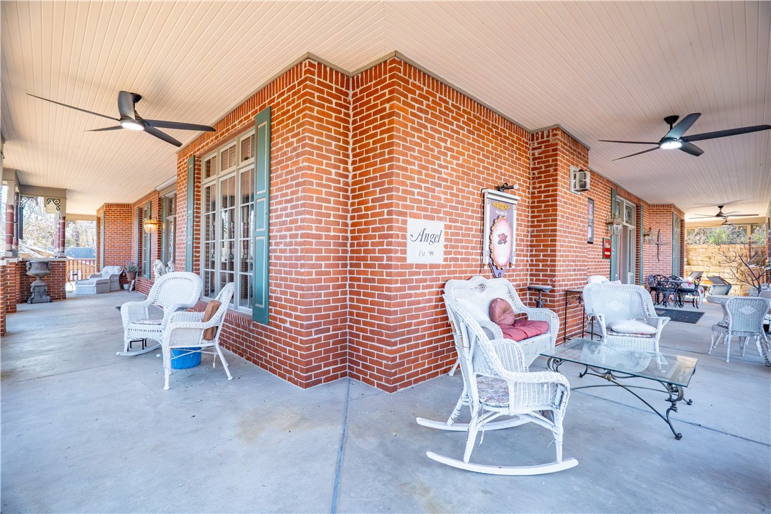 Magnetic Bays - Residential