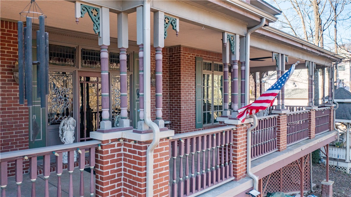 Magnetic Bays - Residential