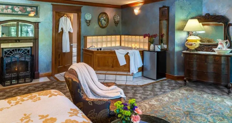 Magnetic Bays - Residential