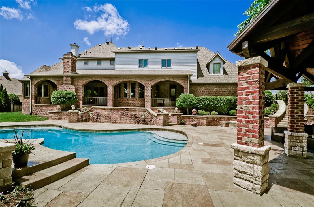 Pinnacle - Residential