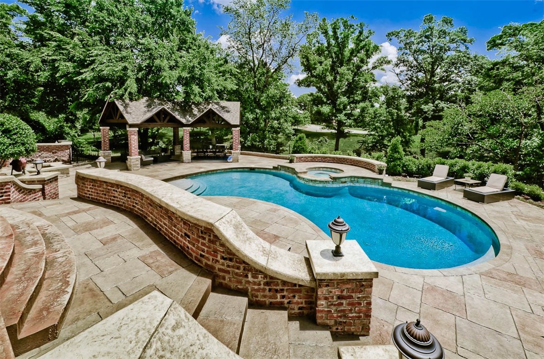 Pinnacle - Residential