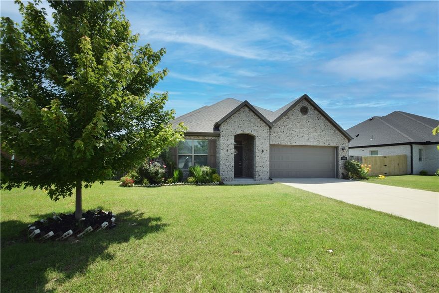 Welcome to the highly sought-after Cornerstone Subdivision! This fantastic 3-bedroom, 2-bath home features wood floors, quartz countertops, stainless steel appliances, and a gas range. The kitchen includes a convenient pantry and vented hood. The open living space combined with a split bedroom floor plan provides comfort and privacy. Step outside to a large, private fenced backyard with storage shed. The new Walmart Home Office and downtown Bentonville are only 5.5 miles away, and you're close to the Bentonville Community Center and 35-acre Creekside Park. Also Enjoy Cornerstone's subdivision amenities: a clubhouse, pool, playground, and trail system with exercise stations. Pets are negotiable with owner approval and an additional deposit, no smoking, and a one-year lease is required.