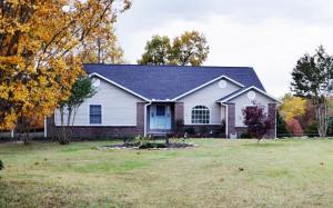 Great home with an amazing view on a large 1.71 acre lot centrally located near Harrison AR and Branson MO. Large open floor plan, 3 bedroom, 2 1/2 bath, ready to expand with a full unfinished walkout basement. This home features a propane fireplace, Jacuzzi tub, walk in closets, covered deck, large fenced yard, new roof (2018) and more! Don't miss this one!