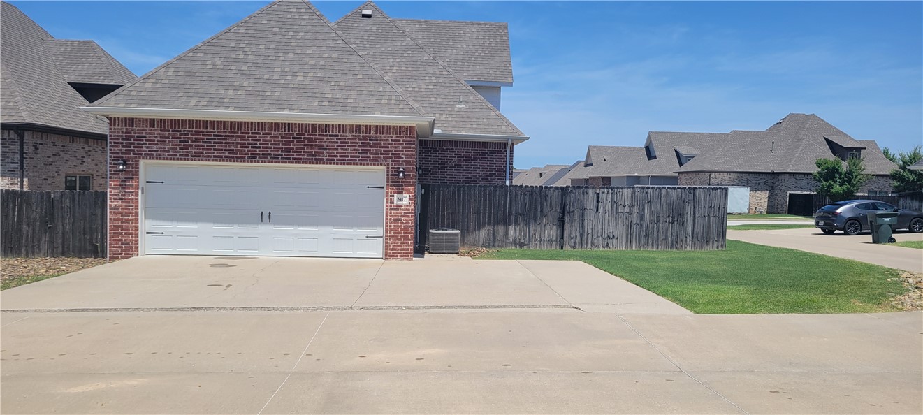 VILLAS AT FOREST HILLS - Residential Lease