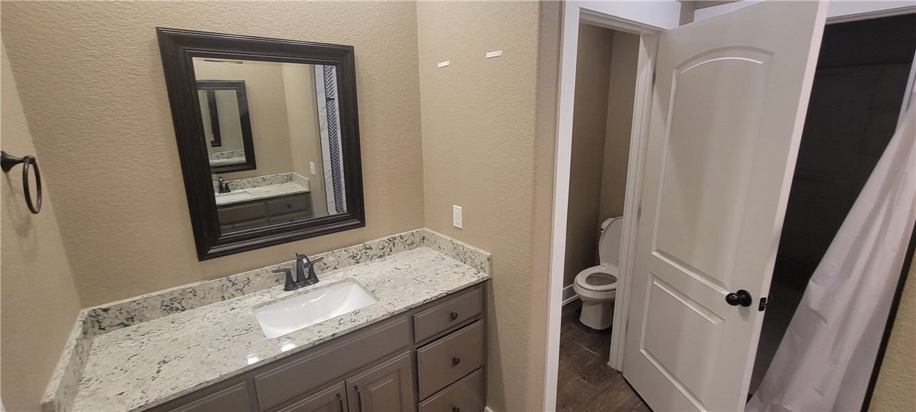 VILLAS AT FOREST HILLS - Residential Lease