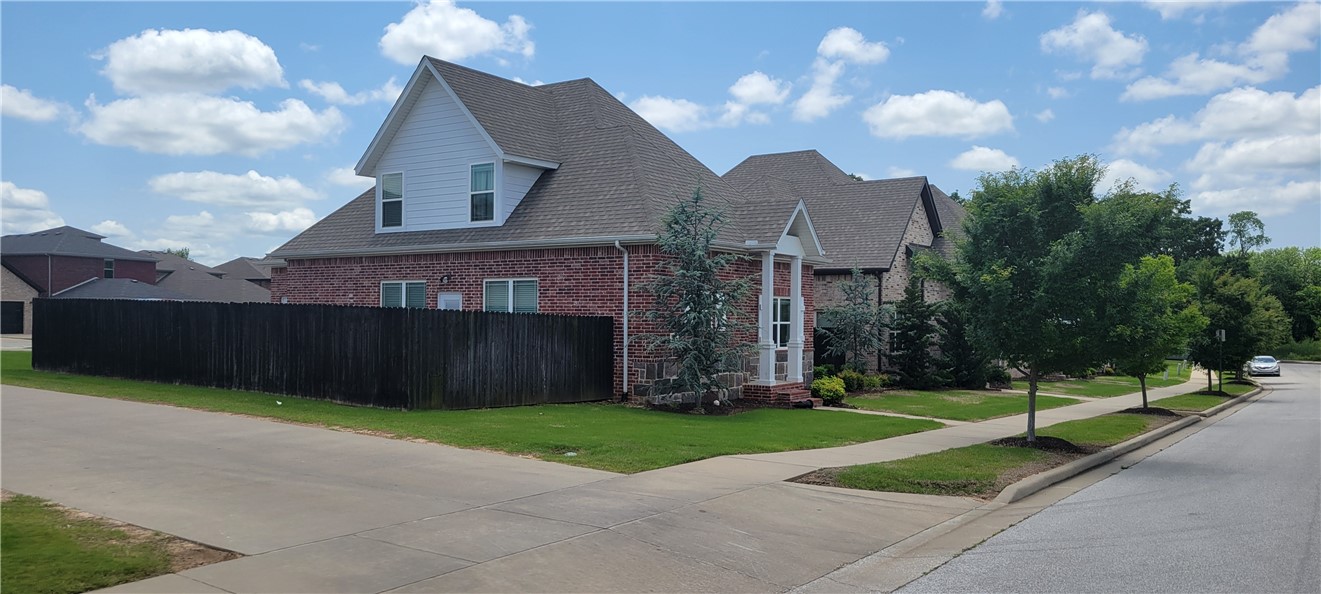 VILLAS AT FOREST HILLS - Residential Lease