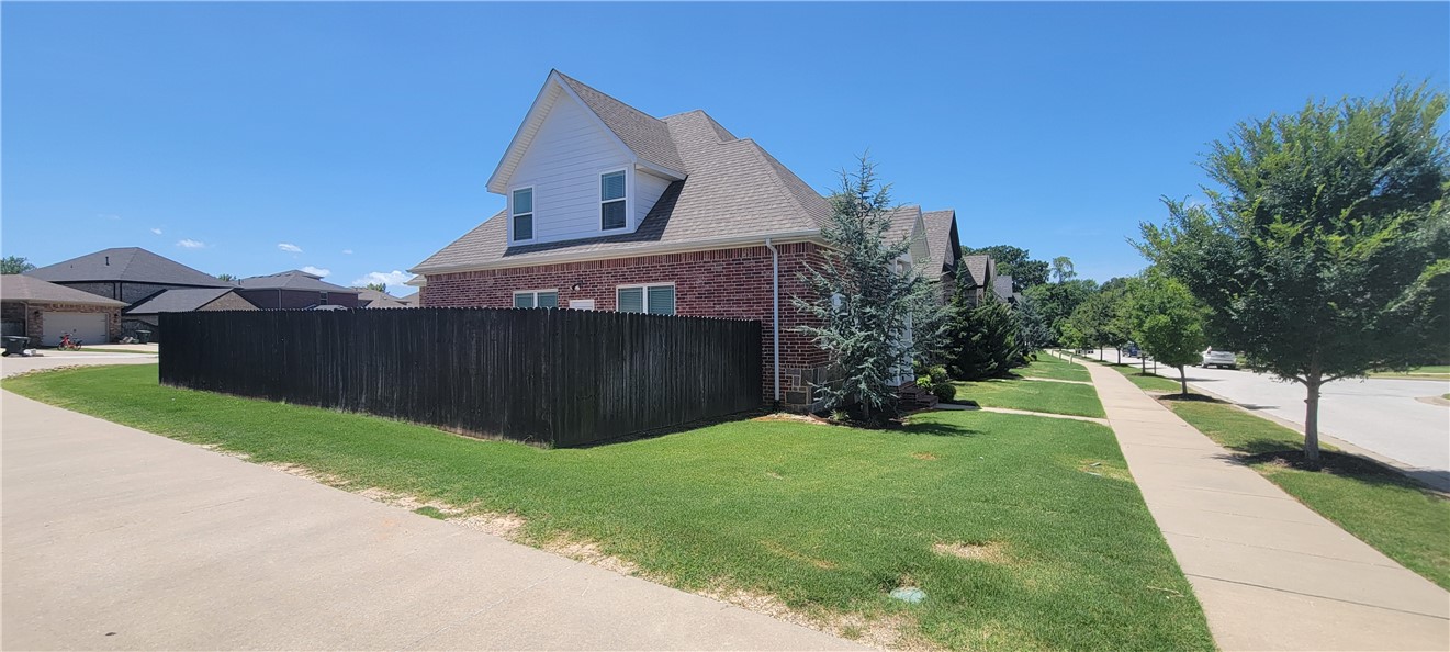 VILLAS AT FOREST HILLS - Residential Lease
