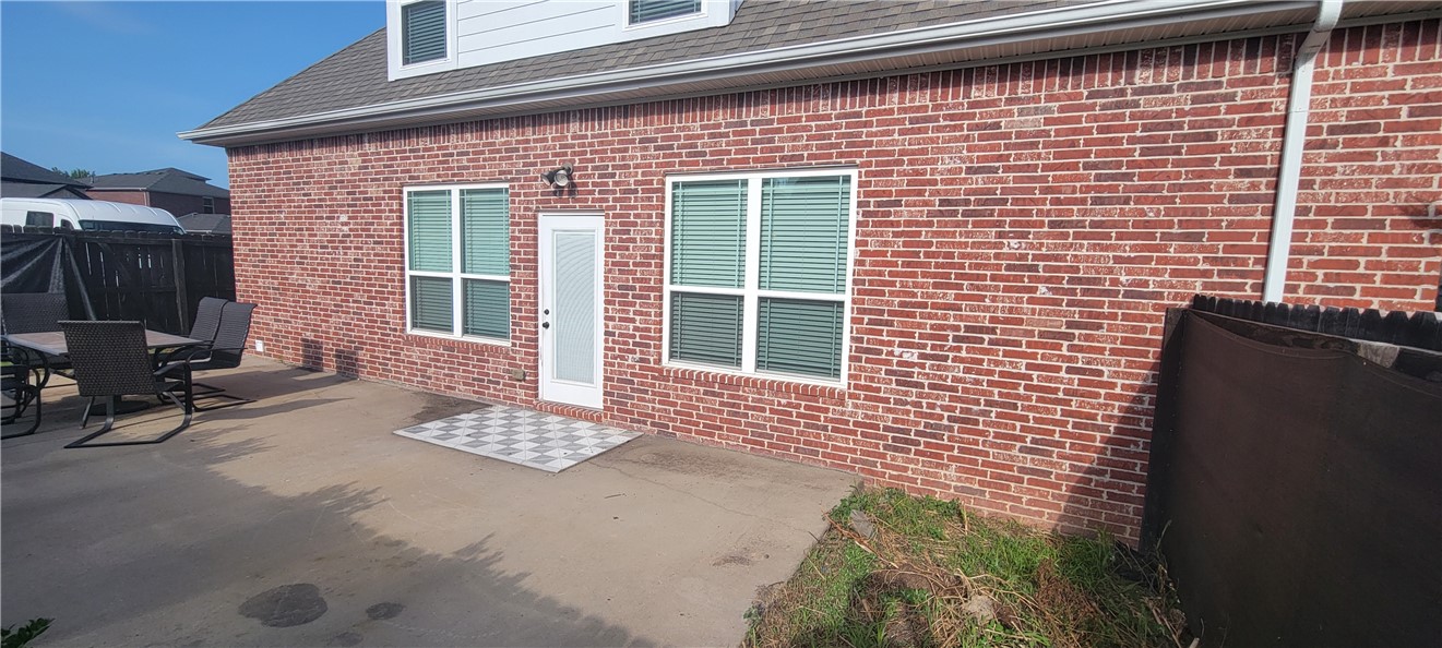 VILLAS AT FOREST HILLS - Residential Lease