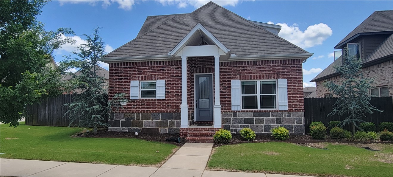 VILLAS AT FOREST HILLS - Residential Lease