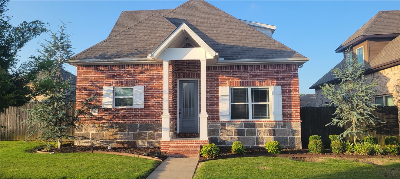 Welcome to this stunning 3-bedroom, 2.5-bathroom home located in the vibrant city of Fayetteville, AR. This property boasts a spacious 2-car garage, perfect for storage or parking. Step inside to find an open floor plan, accentuated by modern fixtures that add a touch of elegance to the space. The kitchen features a convenient breakfast bar, perfect for casual dining or entertaining. The large master suite is a true retreat, complete with a generously sized closet and a luxurious tiled shower with glass doors. As a bonus, a Samsung TV is included, enhancing your entertainment options. The home is part of a community that offers a pool, providing a perfect spot for relaxation and recreation. Experience the perfect blend of comfort and style in this 3-bedroom, 2.5-bathroom home with a community pool and 2-car garage.