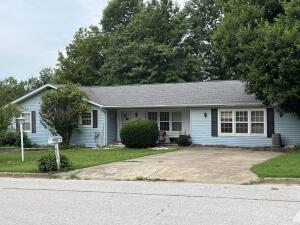 This is that diamond you've been looking for, just waiting for your personal touches to make it shine. Three bedrooms, Two & 1/2 baths, two living areas, screened back porch, and more room possible in the basement. Large back yard is partially fenced with a storage shed, and nice back deck for entertaining. Mature landscaping.Call today to see this one.