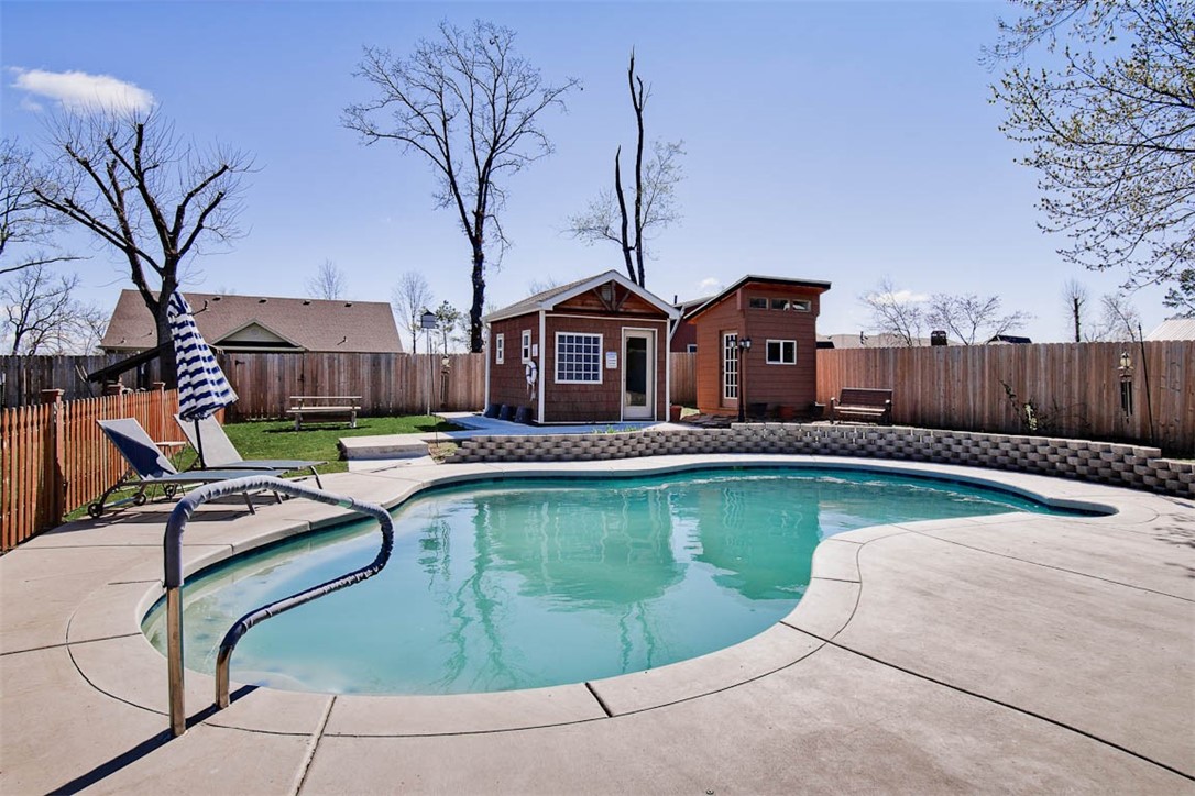 15-19-30 - Rogers - Residential