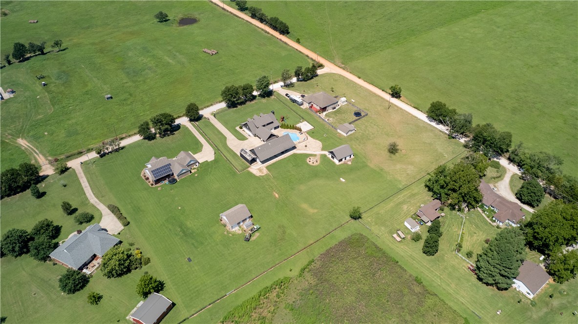 Jo Dar Van Estate Pea Ridge - Residential