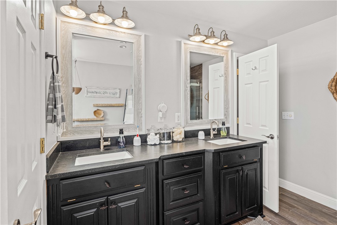 Jo Dar Van Estate Pea Ridge - Residential