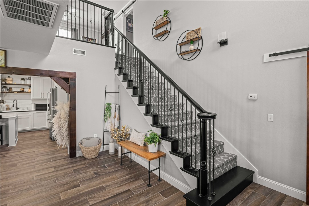 Jo Dar Van Estate Pea Ridge - Residential