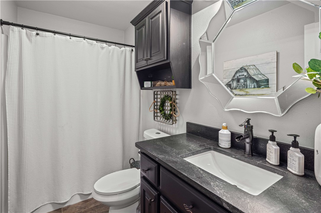 Jo Dar Van Estate Pea Ridge - Residential