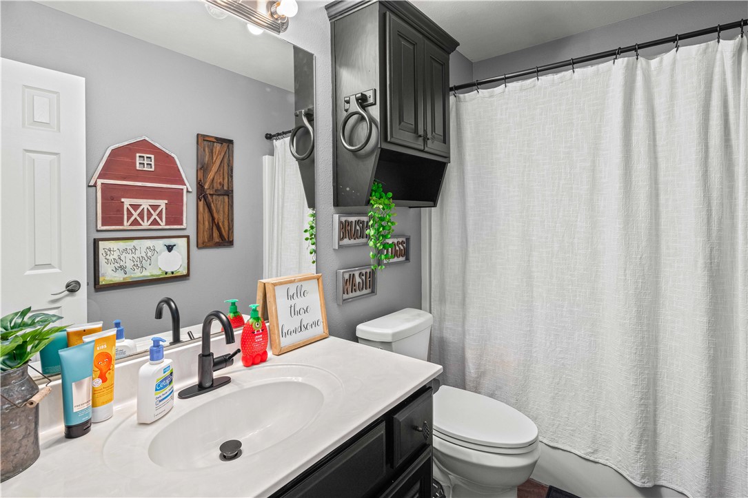 Jo Dar Van Estate Pea Ridge - Residential