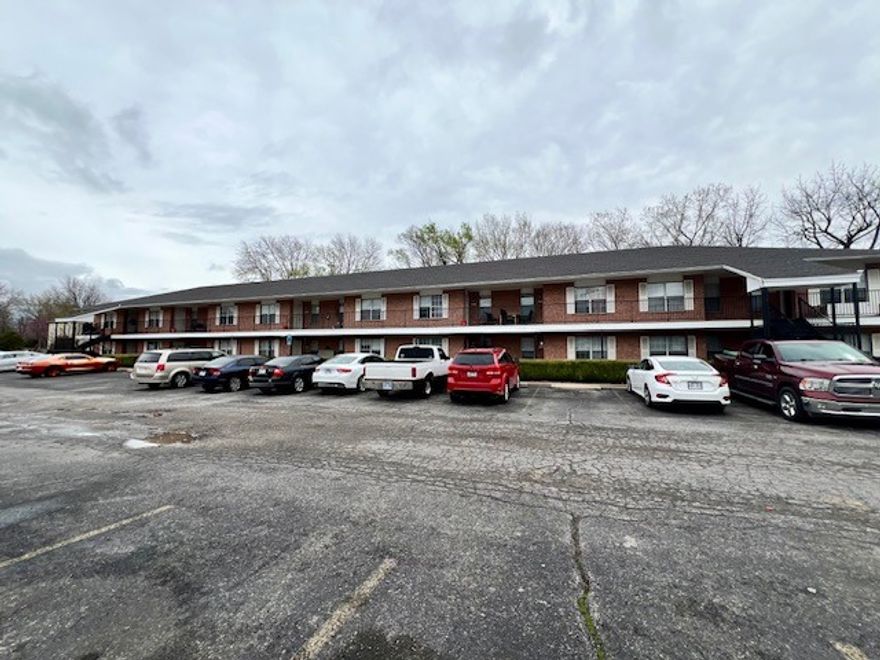 Charming 2-bedroom apartment situated in Springdale, just across from Springdale High School! Featuring 2 bedroom, one bath, an open living area and eat-in kitchen. Tenant responsible for electric, water, trash, and gas. We process applications promptly, and upon approval, we will contact you for the deposit. Keep in mind that the deposit secures the unit, not the application. To ensure security, please be cautious of scams. Our application process involves online payment through a secure portal, and we do not accept cash, CashApp, Venmo, and/or PayPal. Showings through appointments only. Pictures of like unit - same layout, finishes may vary