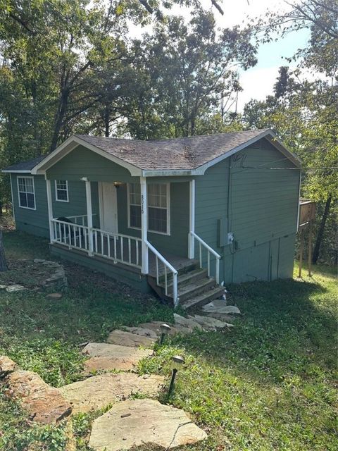 Photo of 8016 Gum Lane, Rogers, AR 72756 (MLS # 1332155)