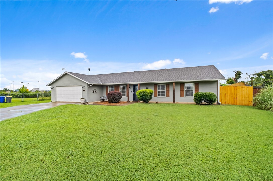 Voiss Park Estates Rogers - Residential