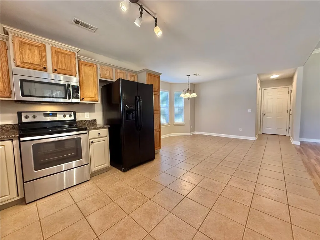 Prairie Grove, Arkansas 72753, United States, 3 Bedrooms Bedrooms, ,2 BathroomsBathrooms,Residential,Active,243516